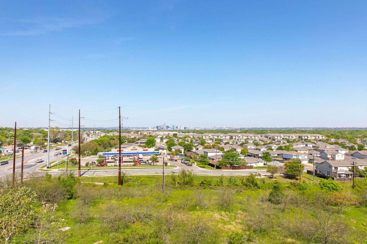 Studio 6 Austin Airport Bagian luar foto